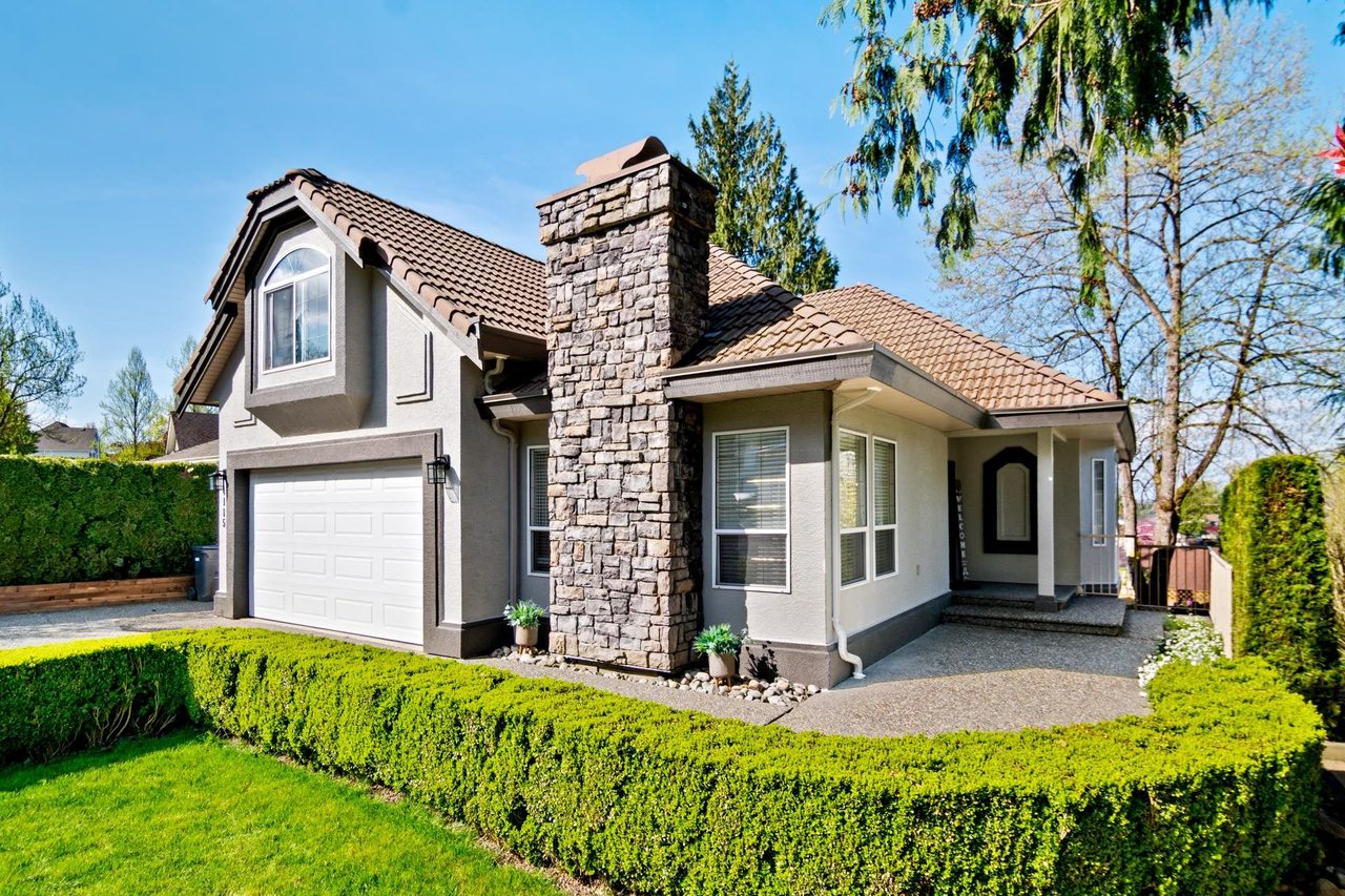 Sold: 4115 Belanger Drive, Abbotsford — exterior