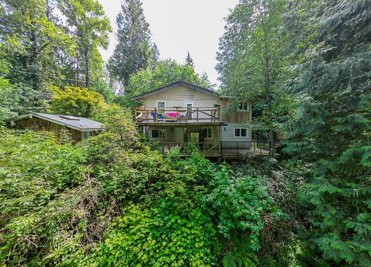 Sold: 24700 110 Avenue, Maple Ridge — photo 1