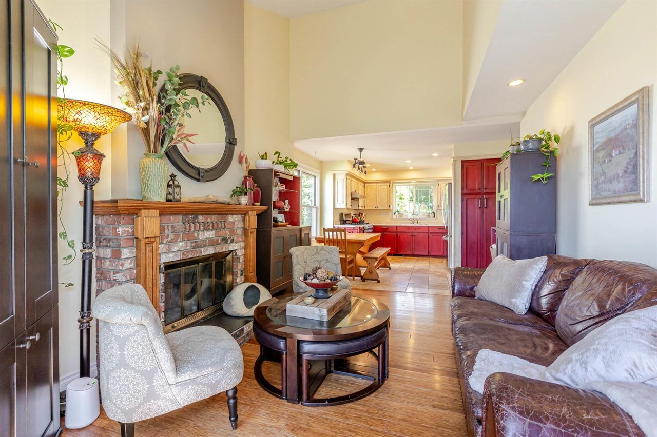 Sold: 35210 Rockwell Drive, Abbotsford — photo 3